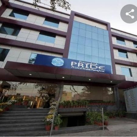 Hotel Pitrashish Pride Igi Intl Airport Delhi Eksteriør billede