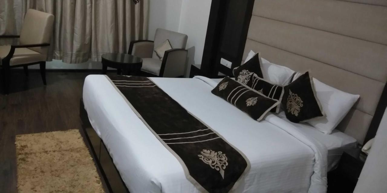 Hotel Pitrashish Pride Igi Intl Airport Delhi Eksteriør billede