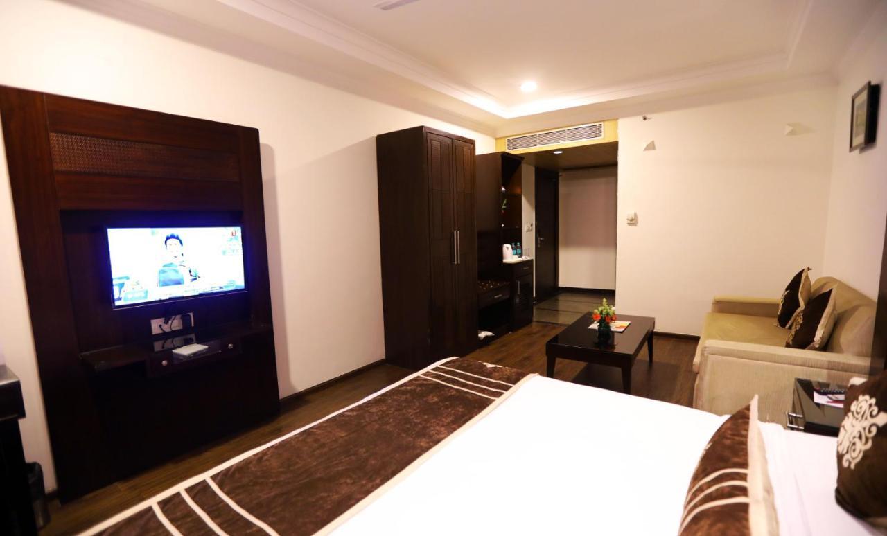 Hotel Pitrashish Pride Igi Intl Airport Delhi Eksteriør billede