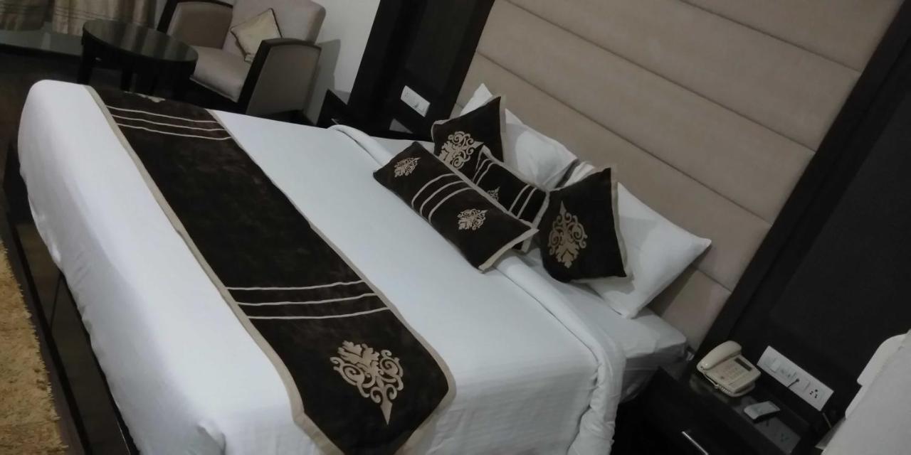 Hotel Pitrashish Pride Igi Intl Airport Delhi Eksteriør billede